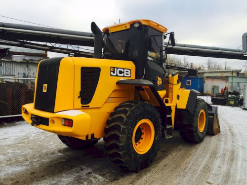 Аренда фронтального погрузчика JCB 426 ZX